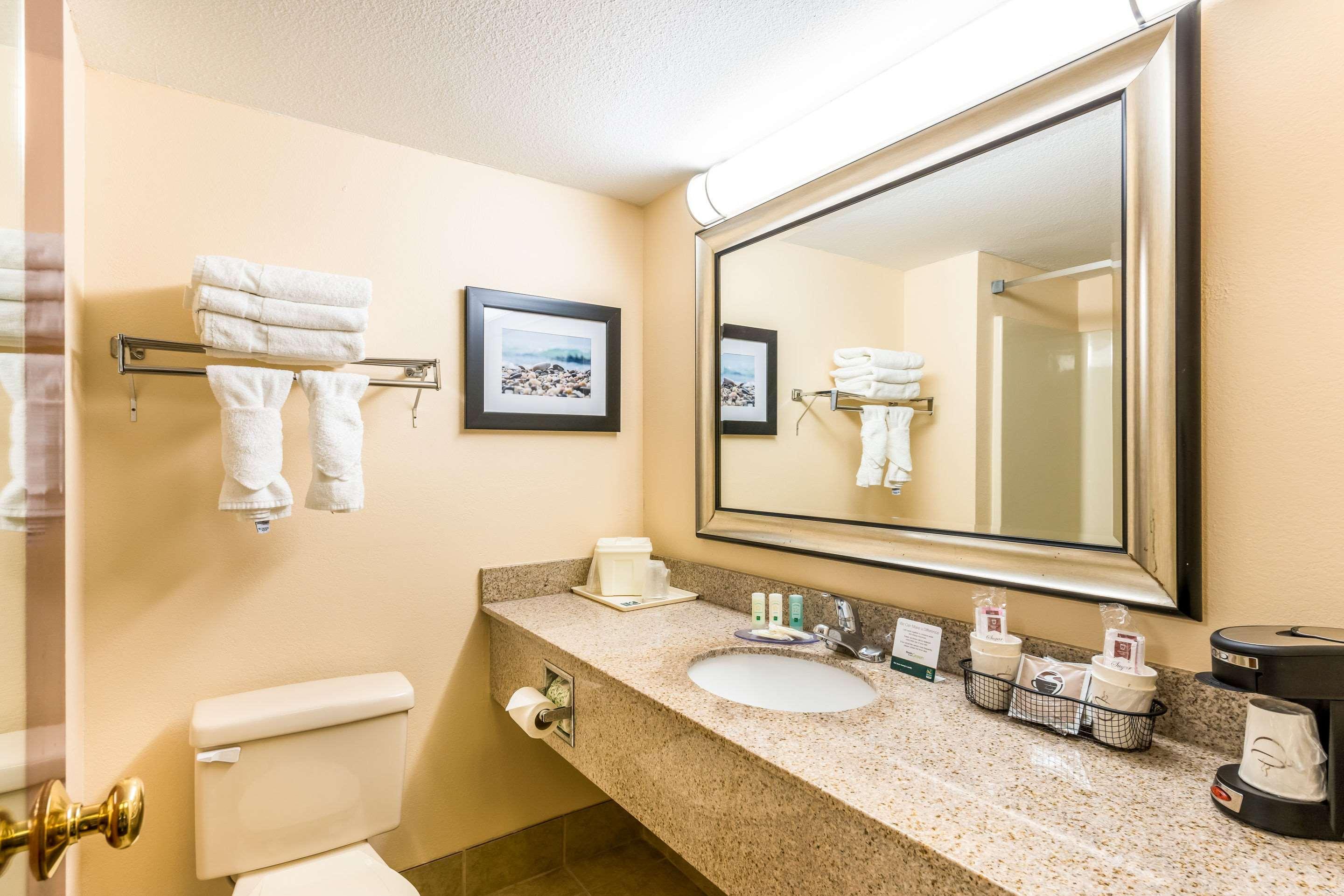 Quality Inn Huntersville near Lake Norman Eksteriør bilde