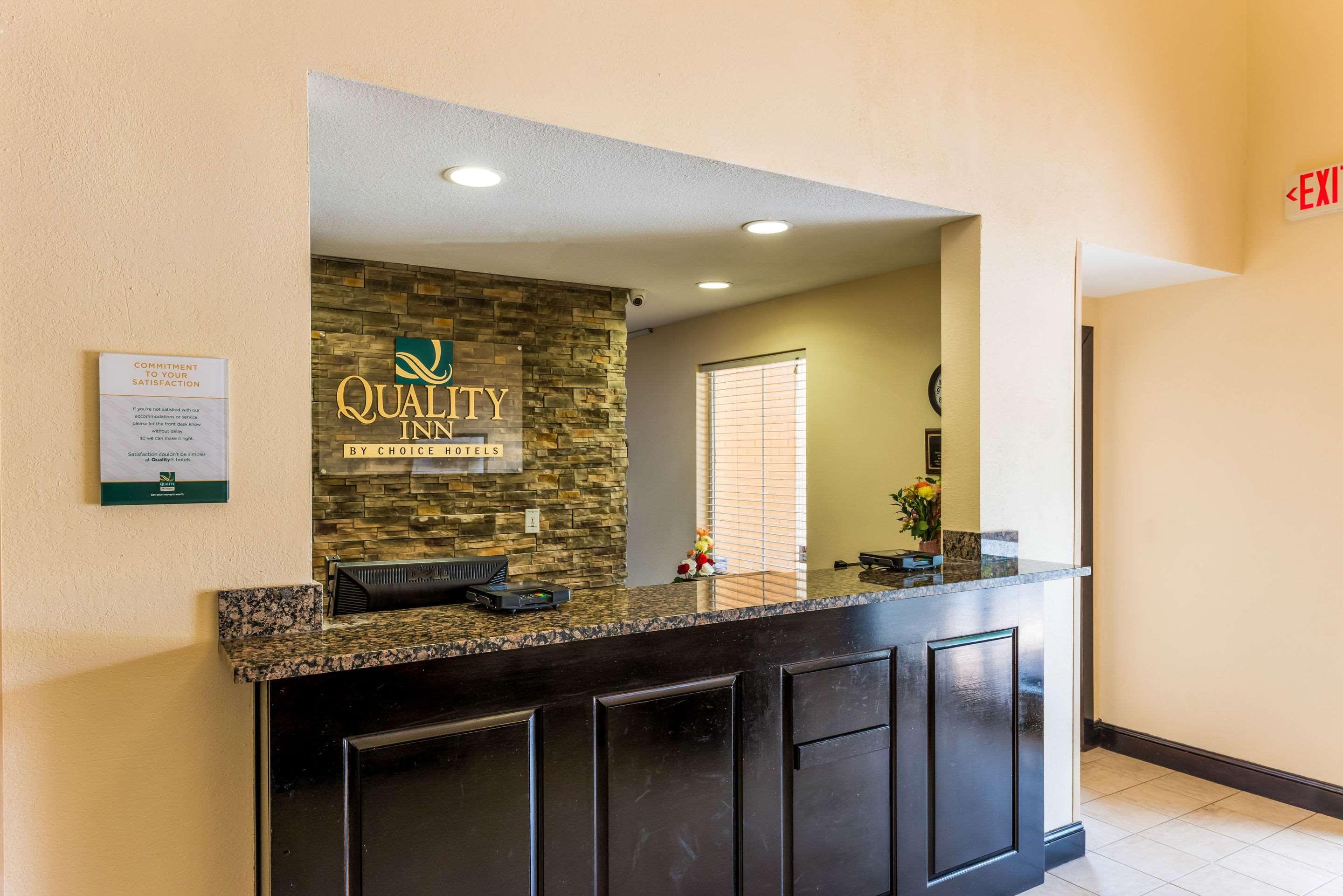 Quality Inn Huntersville near Lake Norman Eksteriør bilde