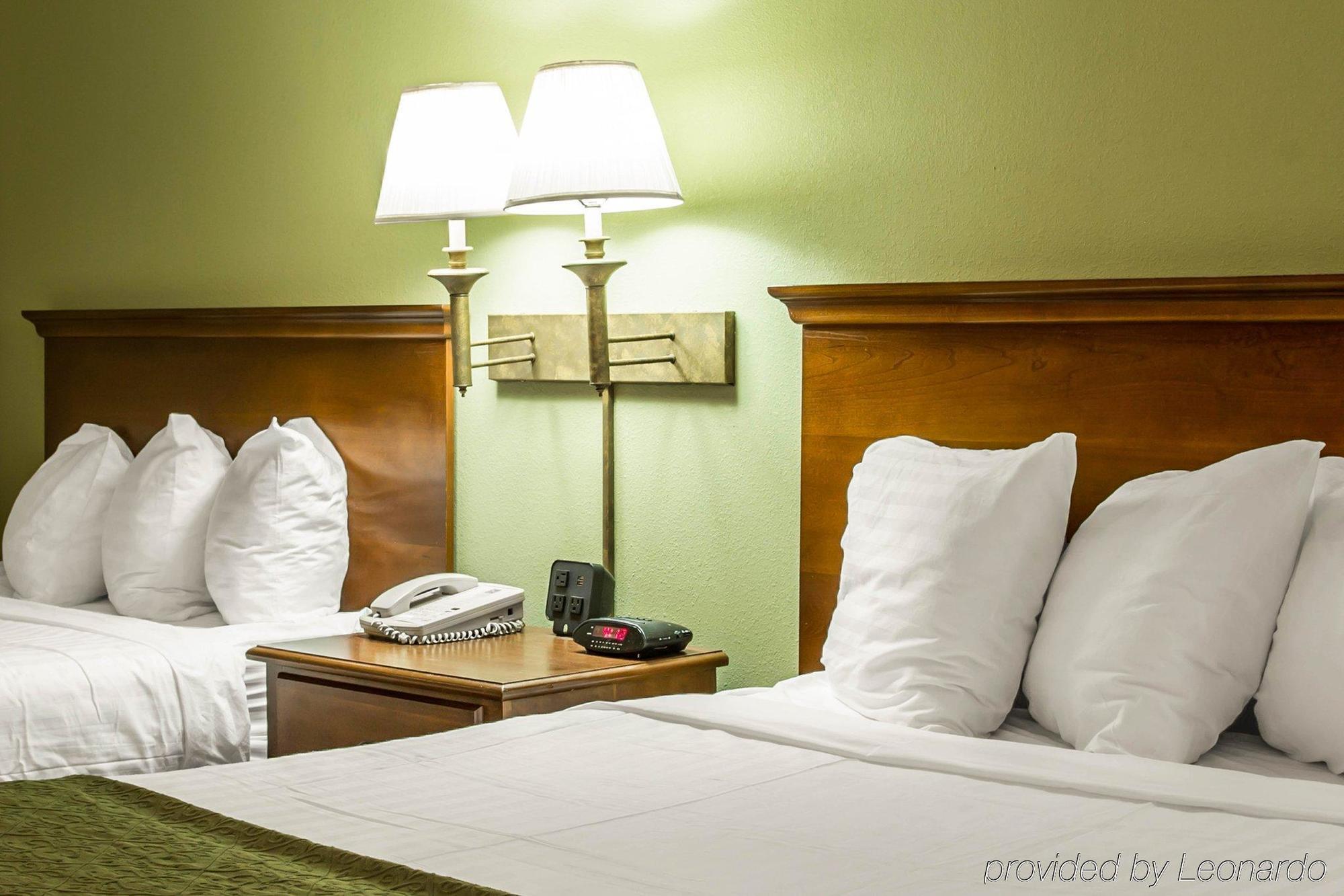 Quality Inn Huntersville near Lake Norman Eksteriør bilde