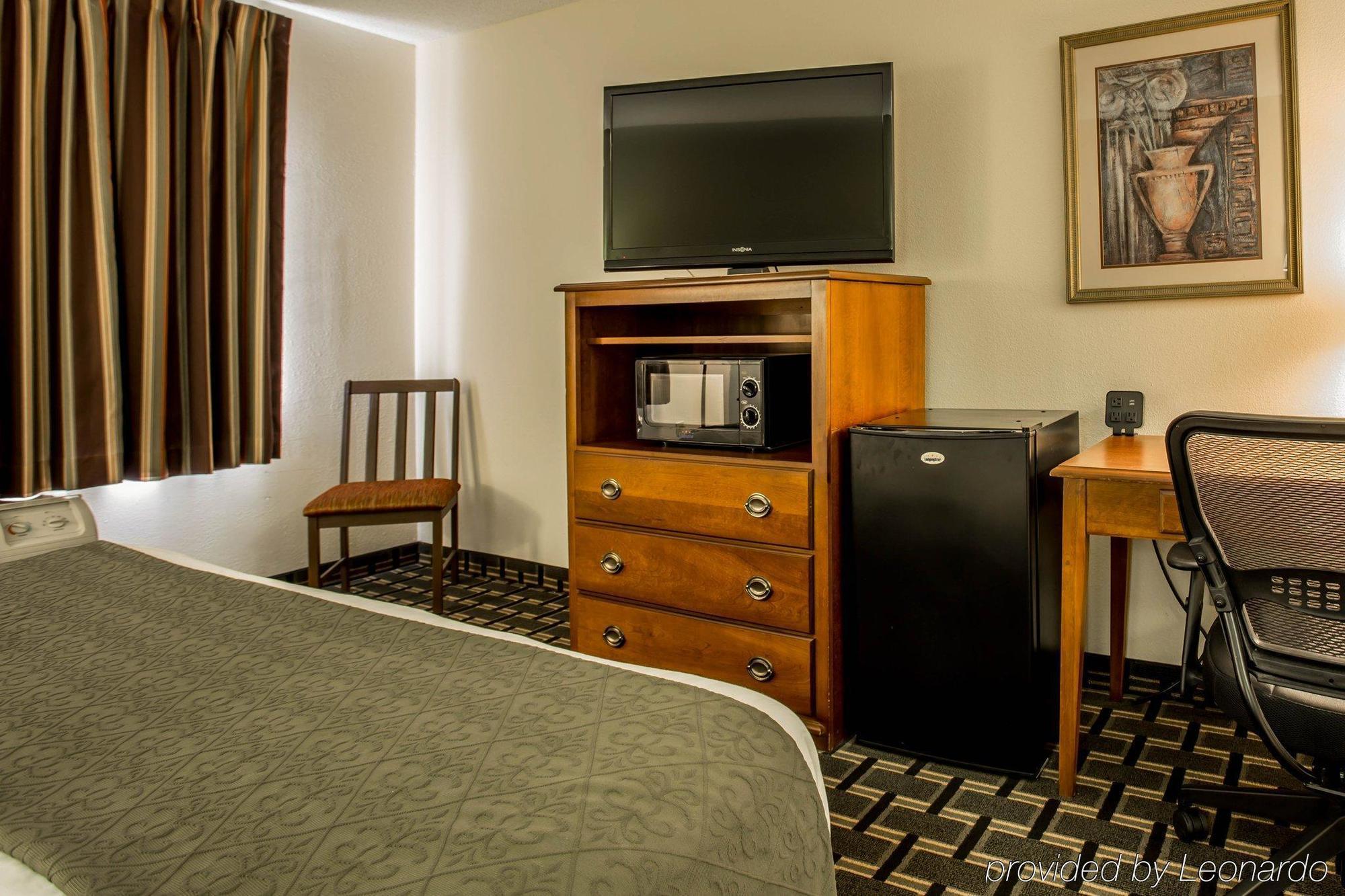 Quality Inn Huntersville near Lake Norman Eksteriør bilde