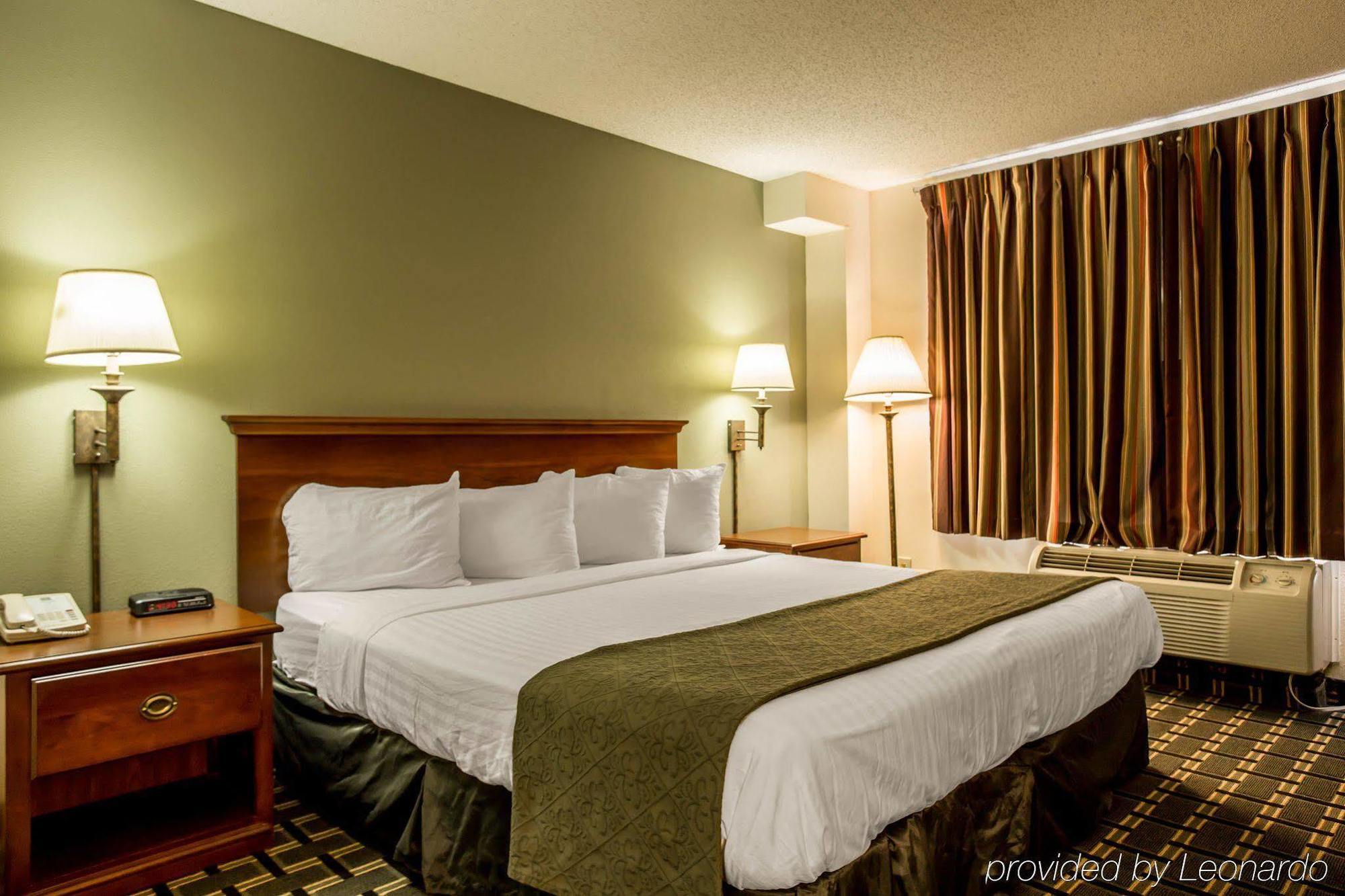 Quality Inn Huntersville near Lake Norman Eksteriør bilde