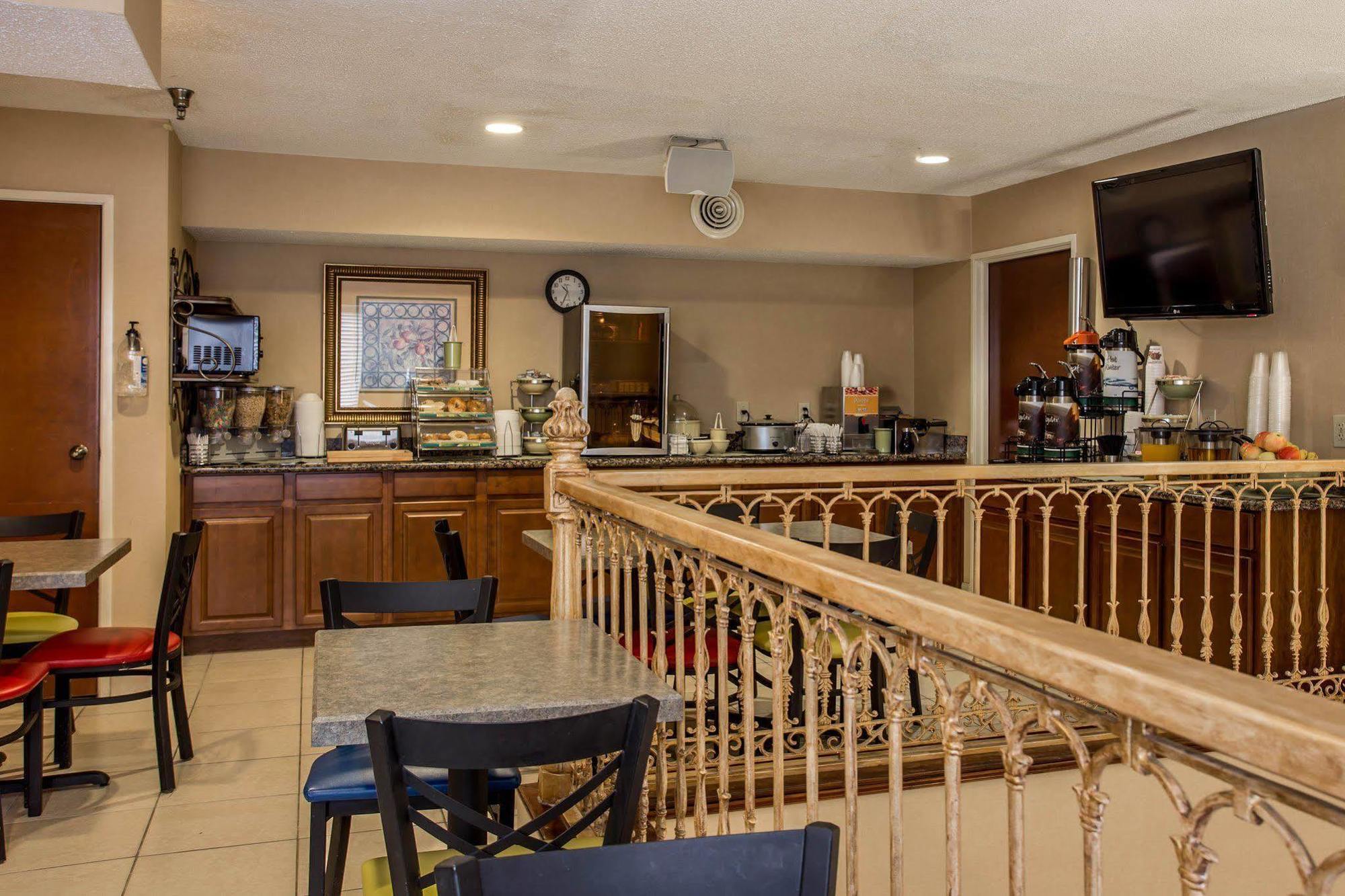 Quality Inn Huntersville near Lake Norman Eksteriør bilde