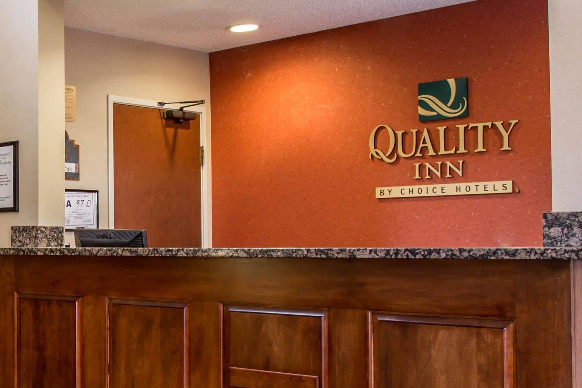 Quality Inn Huntersville near Lake Norman Eksteriør bilde